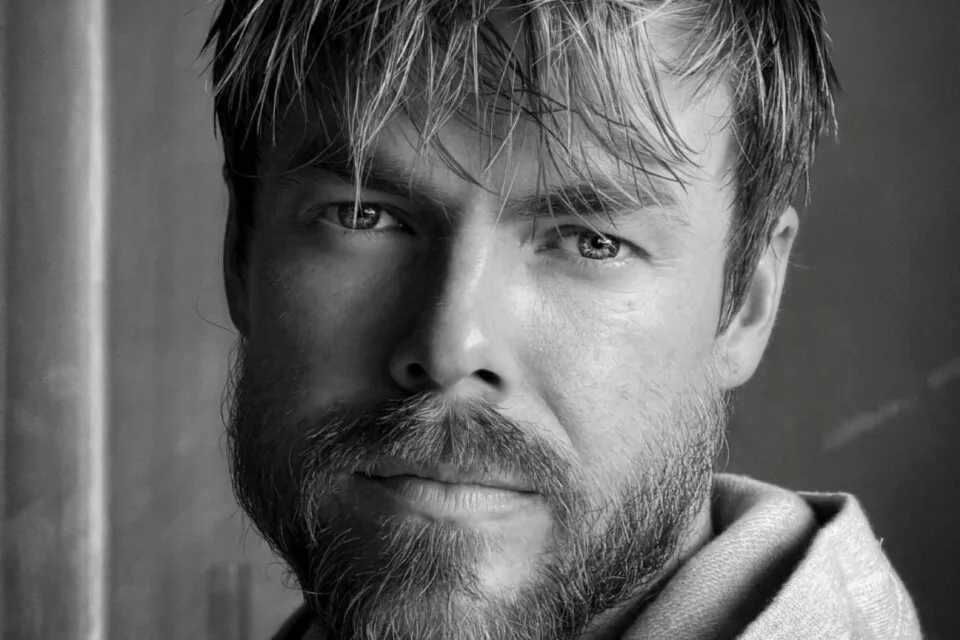 Derek Hough Embraces Fatherhood With His First Official Dad Joke | Celebrity Insider