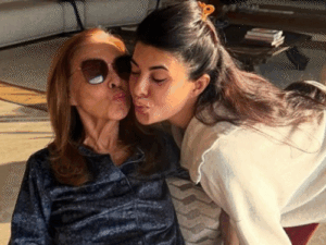 Actress Jacqueline Fernandes said- We like Sanatan Dharma very much: Immersed mother’s ashes in Ganga in Kashi; Kept sitting on the ghat with folded hands – Varanasi News