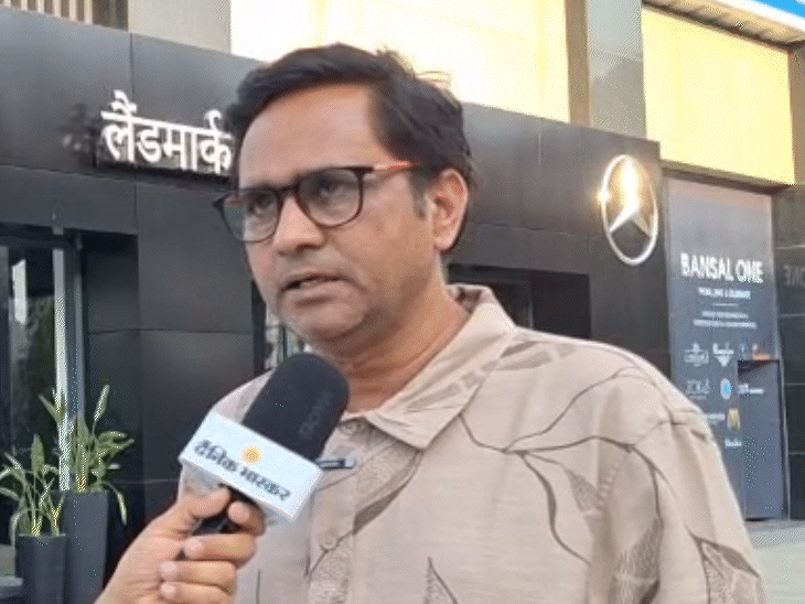 Film director Sanoj Mishra said- Monalisa is minor: reached Bhopal with family; Said- The account of the puncture maker should be checked, PFI connection will be revealed – Bhopal News