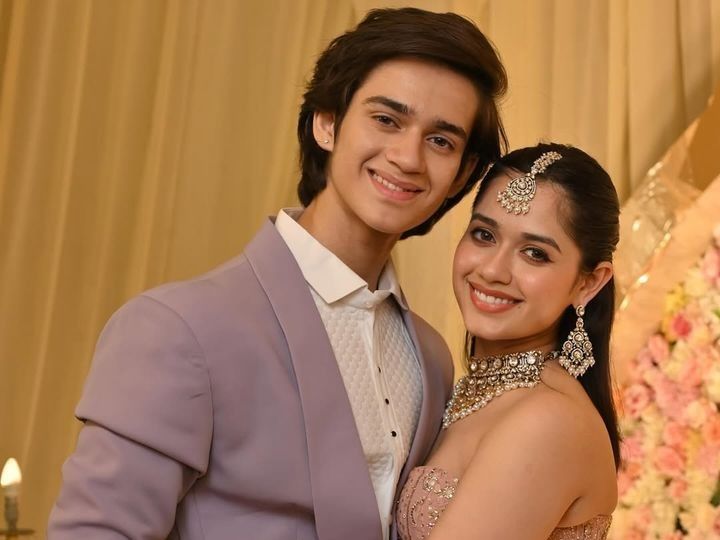 Jannat Zubair and Ayaan assaulted on the highway: The accused chased the car and attacked in Panvel, the actress said- we are safe