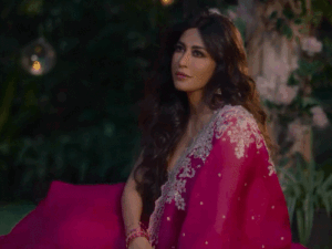 Teaser of new song ‘Chand Dekh Lena’ of ‘Mathrubhoomi’ released: Salman-Chitrangada’s touching chemistry, depth of army officer’s life and relationships seen.