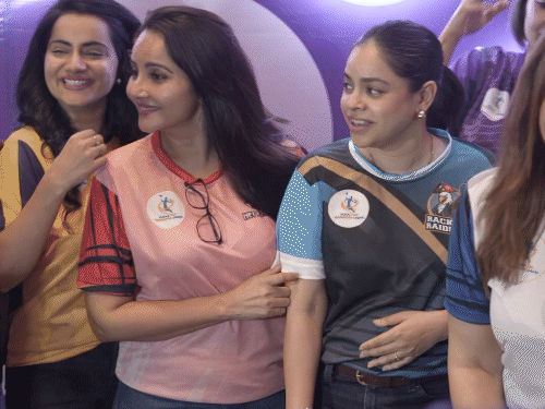 IPBL starts, confluence of entertainment and stars in badminton: TV stars become team owners, young players get a big platform, matches will be exciting and glamorous.