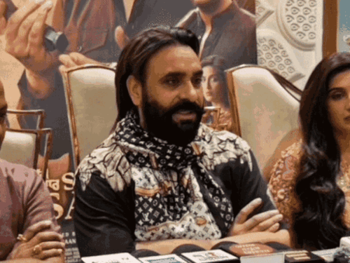 Pakistani influencer’s ruckus in singer Babbu Mann’s show: Germany came to meet, said – security pushed me, touched her breast, if justice is not given then there will be loss – Jalandhar News