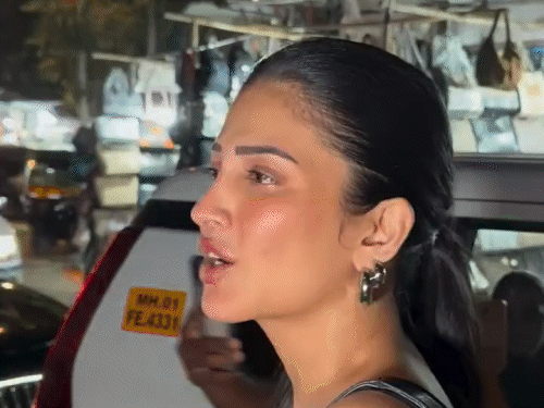Shruti Haasan got angry after being called ‘Mamma’: She said to the paparazzi – What are you talking about? Controversy broke out outside the restaurant in Mumbai