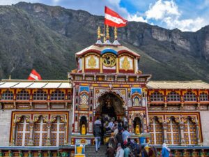 Actor Ashutosh Rana reached Chardham Yatra: Visited Kedarnath-Badrinath and praised the arrangements, praised the administration and police – Chamoli News