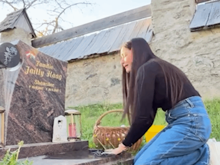 Celina Jaitley wept bitterly after visiting her son’s grave: Moped, went to Austria for divorce hearing, said – I was not allowed to meet my 3 children