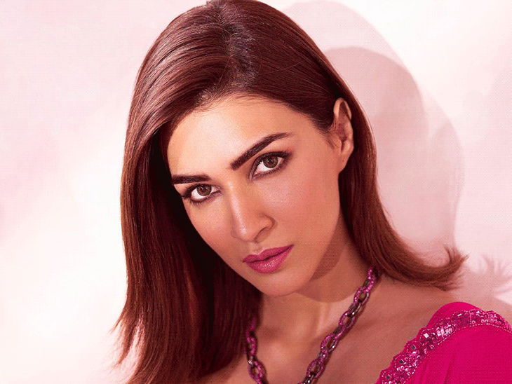 Kriti Sanon said- Men still dominate in Bollywood: Female artists work equally hard, yet there is a big difference in fees.